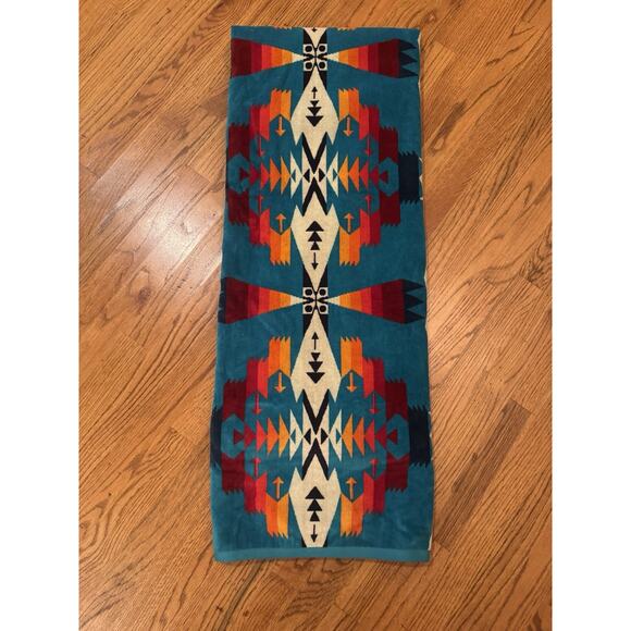 New Pendleton Beach Towel Blanket Tucson Turquoise Southwestern Spa 40” X 70” - Picture 6 of 9